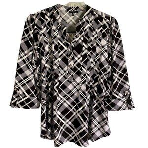 Ava & Grace Black and White 3/4 Sleeves Top With Quarter Buttons Women's Medium
